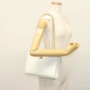 CHANEL Matelasse Chain Shoulder Bag Grained Calf Skin White Gold CC Auth gh580